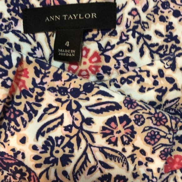 Ann Taylor paisley shorts - Picture 2 of 2